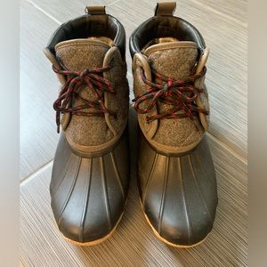 Gray and black duck boots